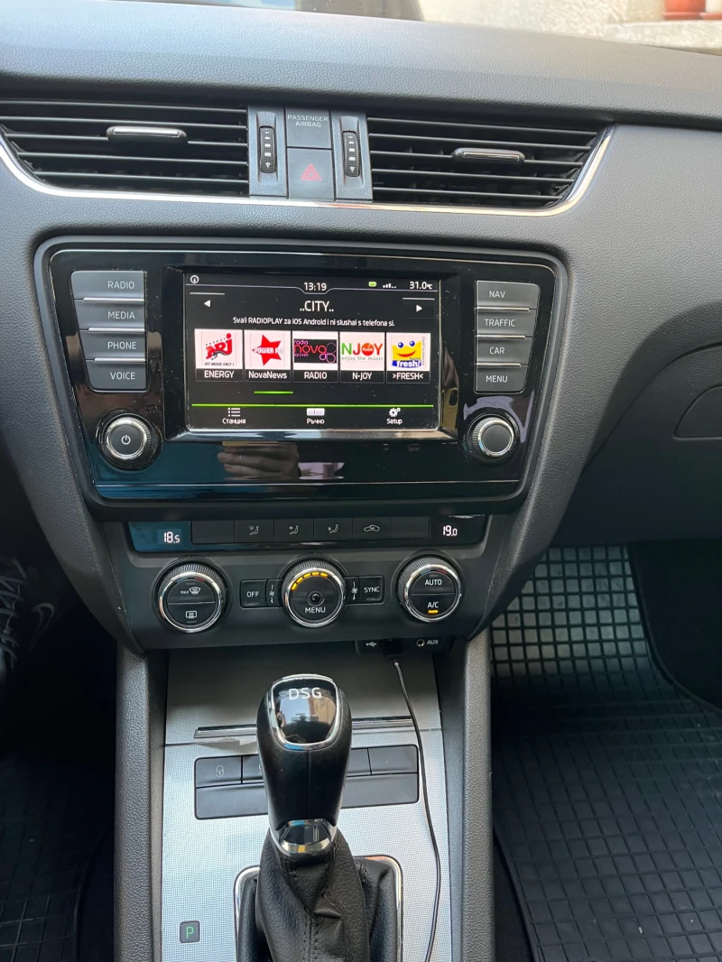 Skoda Octavia 1, 6 TDI Автомат, снимка 11 - Автомобили и джипове - 51063495