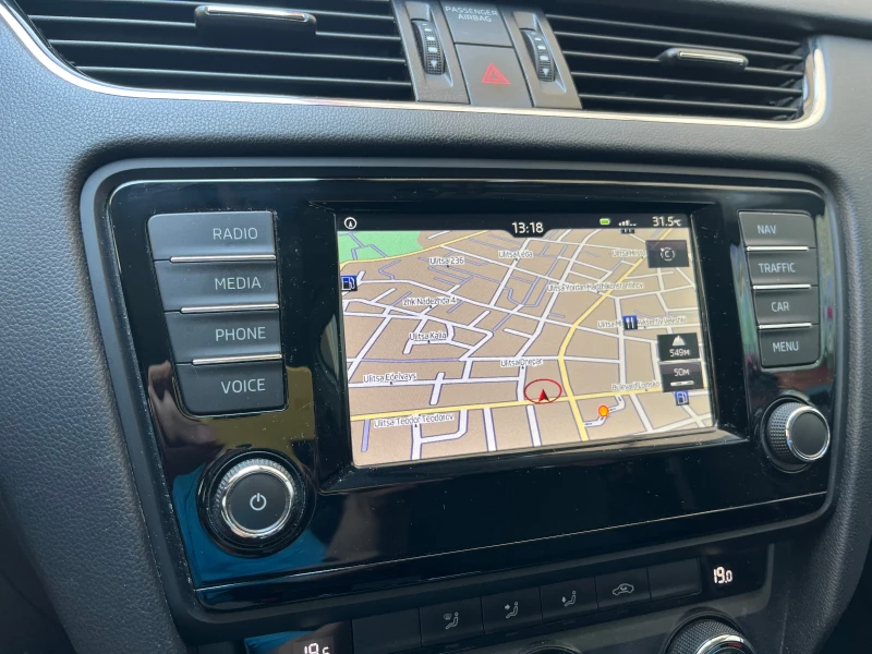 Skoda Octavia 1, 6 TDI Автомат, снимка 10 - Автомобили и джипове - 51063495