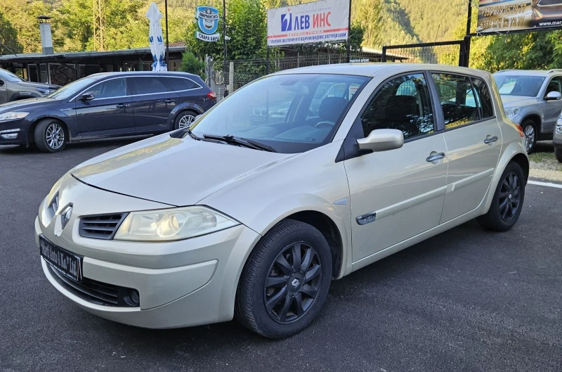 Renault Megane 1.5 DCI 6 Скорости !!!, снимка 2 - Автомобили и джипове - 51531531