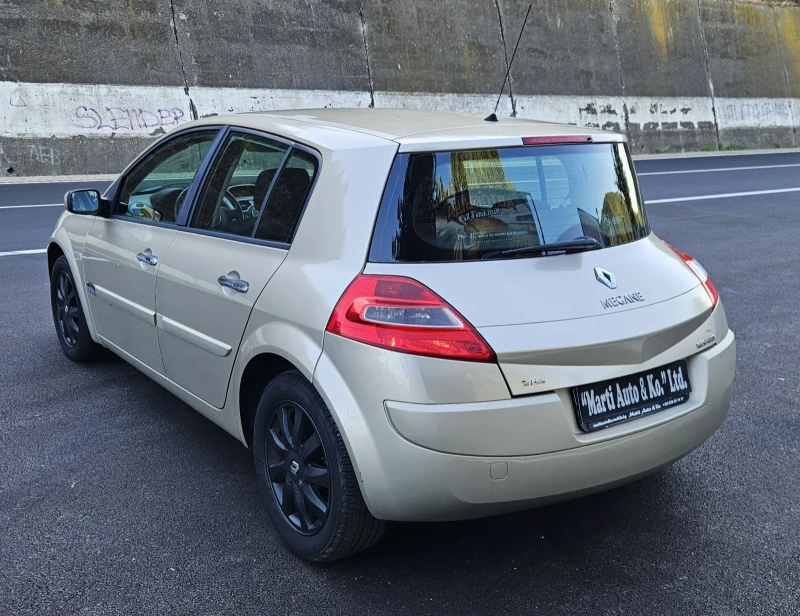 Renault Megane 1.5 DCI 6 Скорости !!!, снимка 9 - Автомобили и джипове - 51531531