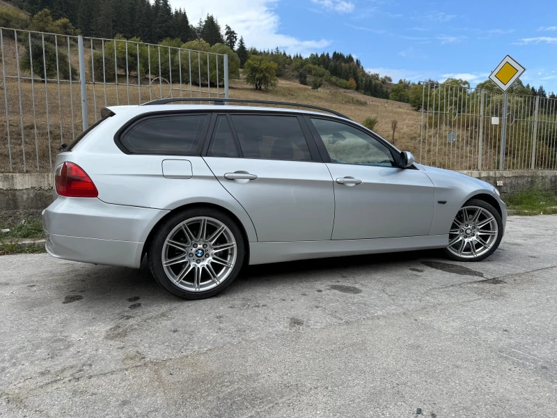 BMW 320, снимка 2 - Автомобили и джипове - 51870459