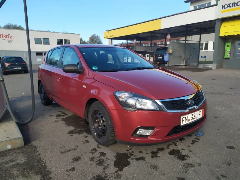 Kia Ceed, снимка 14 - Автомобили и джипове - 52136824