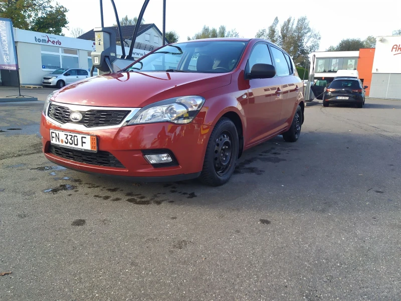 Kia Ceed, снимка 15 - Автомобили и джипове - 52136824