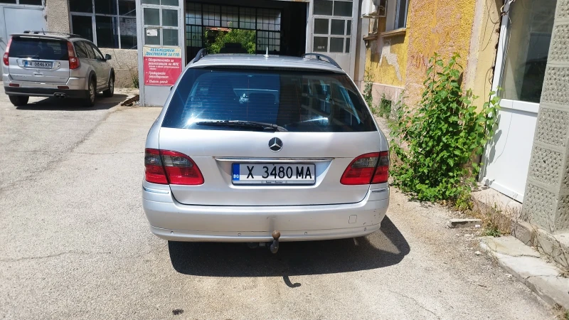 Mercedes-Benz E 220 2.2 facelift 170k.c., снимка 5 - Автомобили и джипове - 52311760