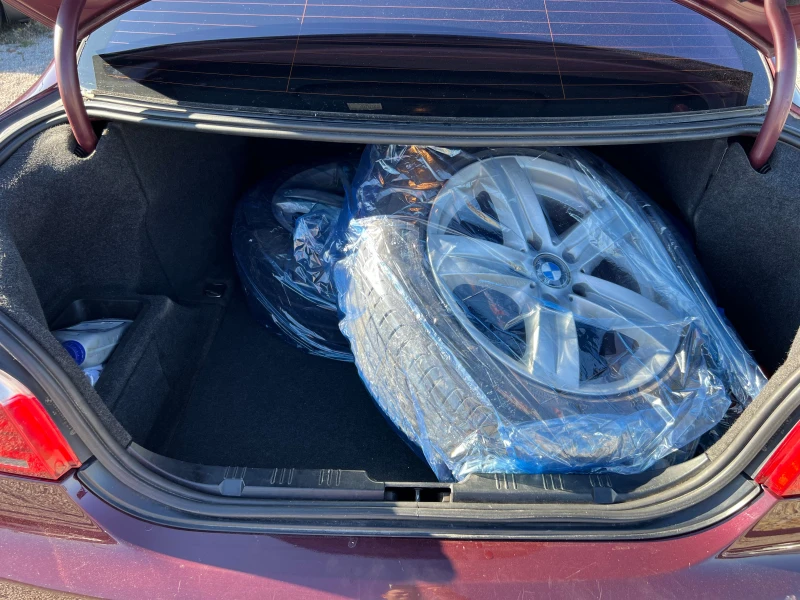 BMW 525 XI 4x4, снимка 15 - Автомобили и джипове - 52419940