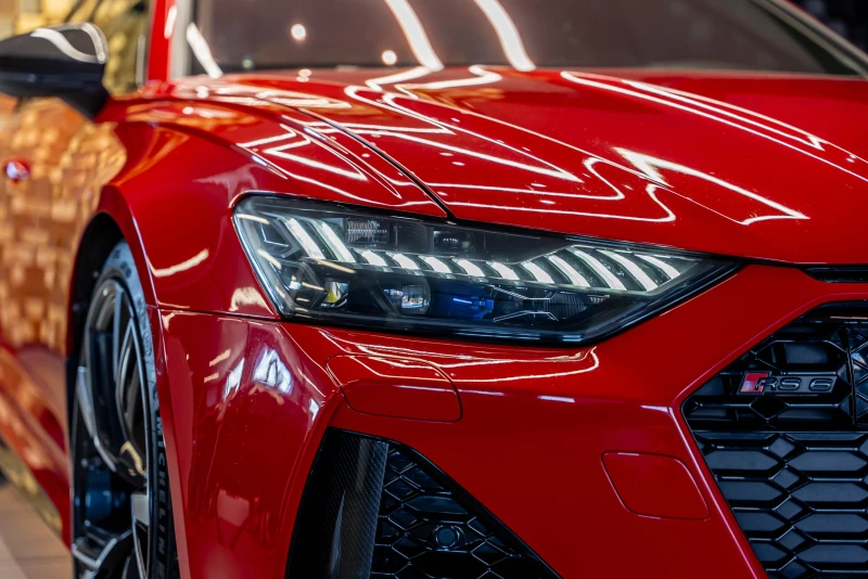 Audi Rs6 B&O/CERAMIC/CARBON, снимка 2 - Автомобили и джипове - 52927979