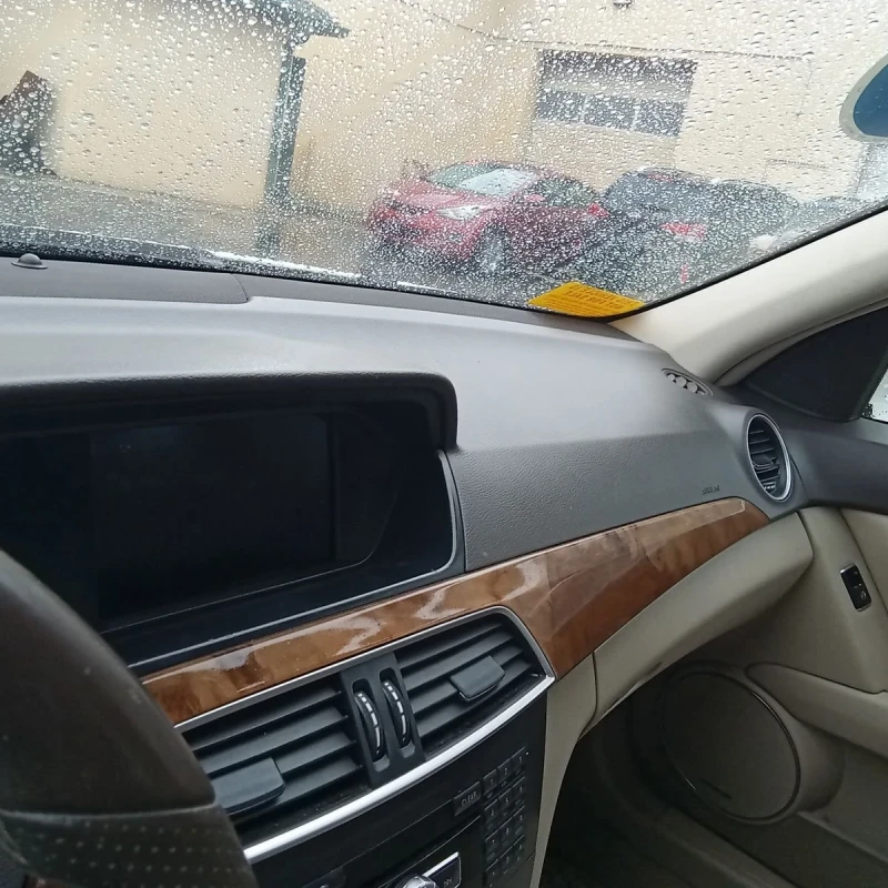 Mercedes-Benz C 300 4MATIC, снимка 8 - Автомобили и джипове - 53074245