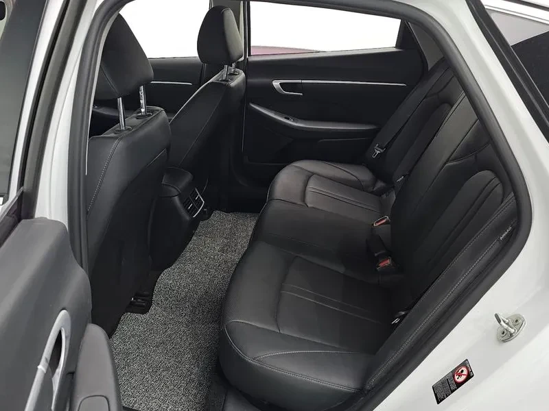 Hyundai Sonata 2.0 - САМО 30% АВАНС, снимка 11 - Автомобили и джипове - 55940402