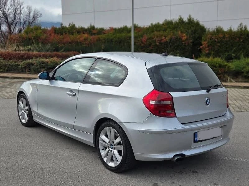 BMW 120 D FACELIFT* КСЕНОН* АВТОПИЛОТ* КЛИМАТРОНИК, снимка 5 - Автомобили и джипове - 56717546