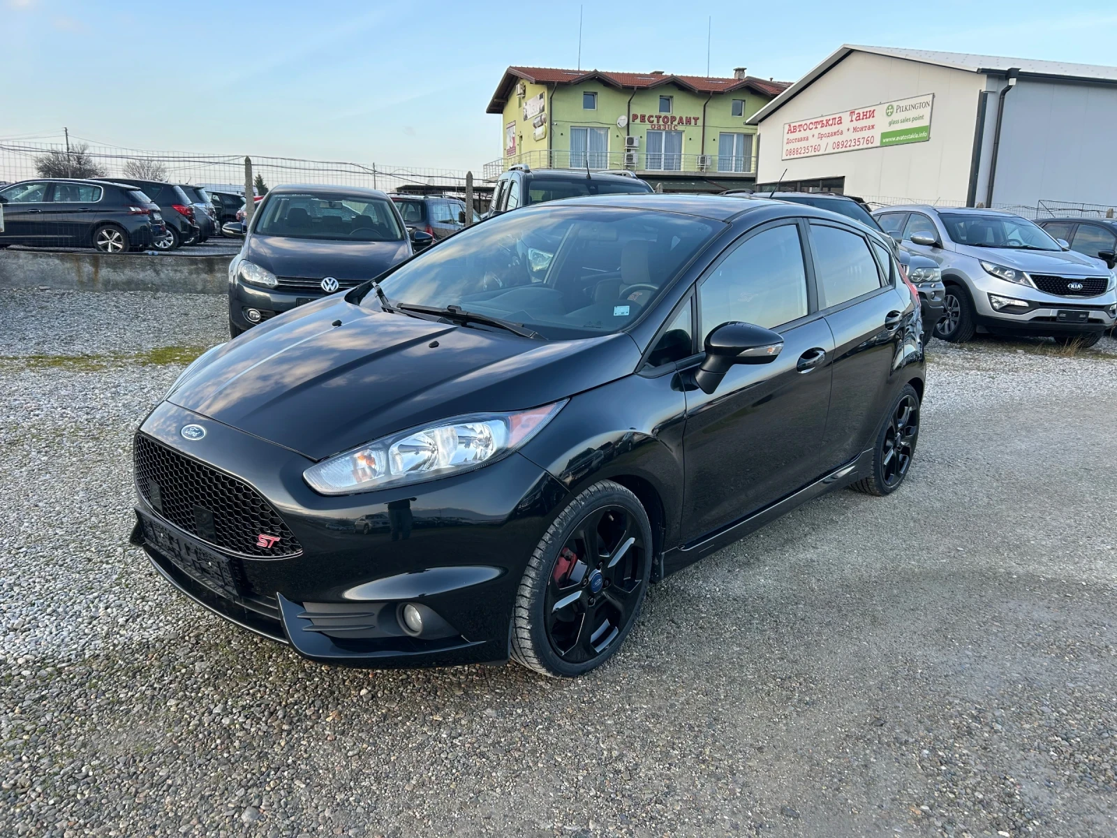 Ford Fiesta 1.6i ST 200 kc, снимка 1