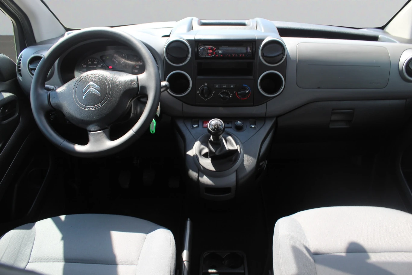 Citroen Berlingo VP 1.6HDi 75 FAP BVM5 E6/1611R74 - изображение 5