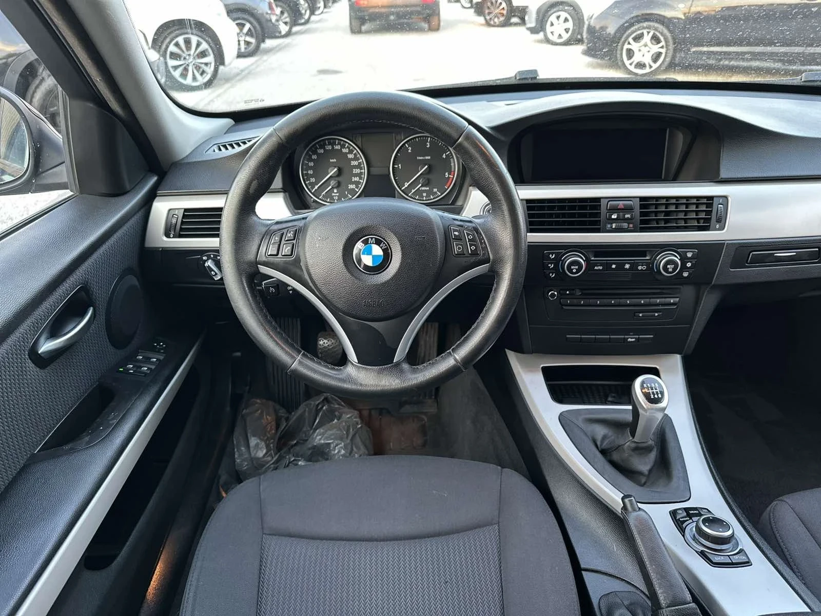 BMW 320  - изображение 7
