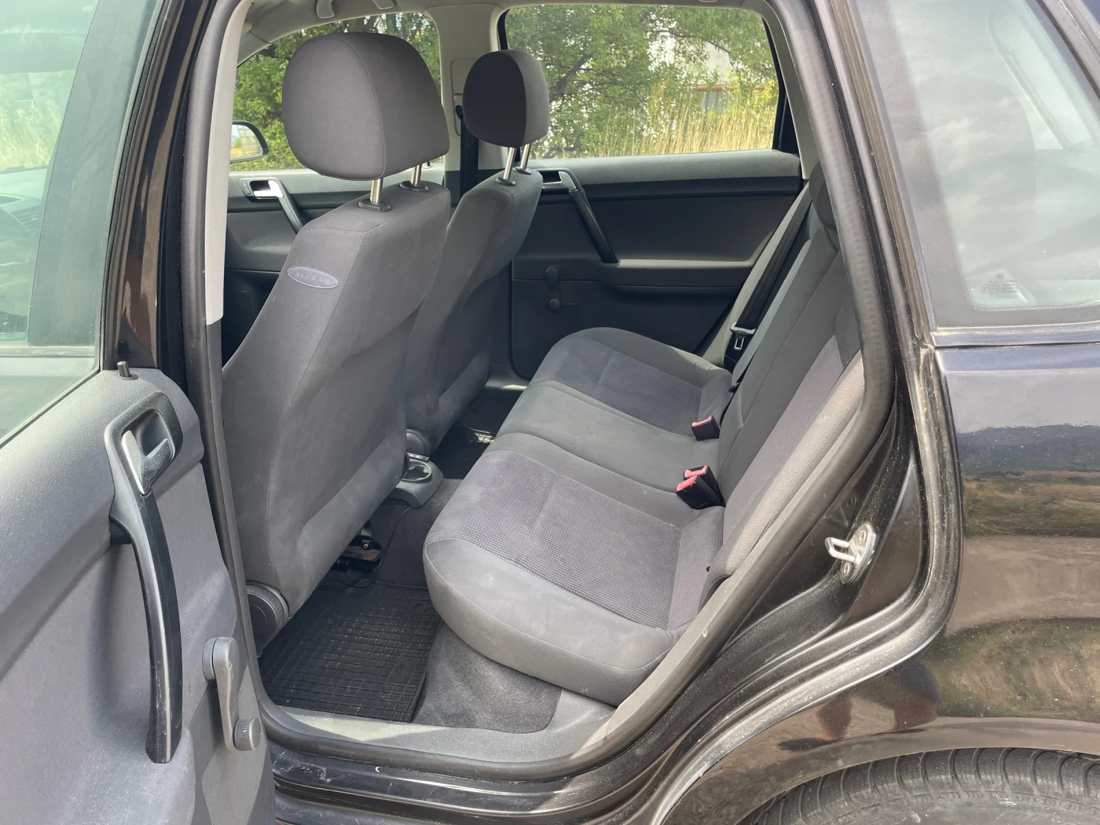 VW Polo 1.2i 63ks KLIMA - изображение 10