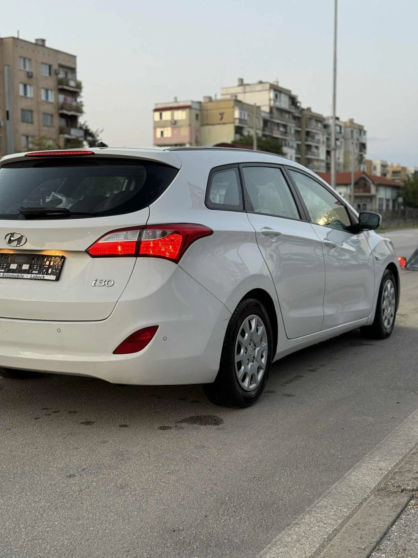 Hyundai I30 1.4CRDI 90кс / подгреви / bluetooth - изображение 3
