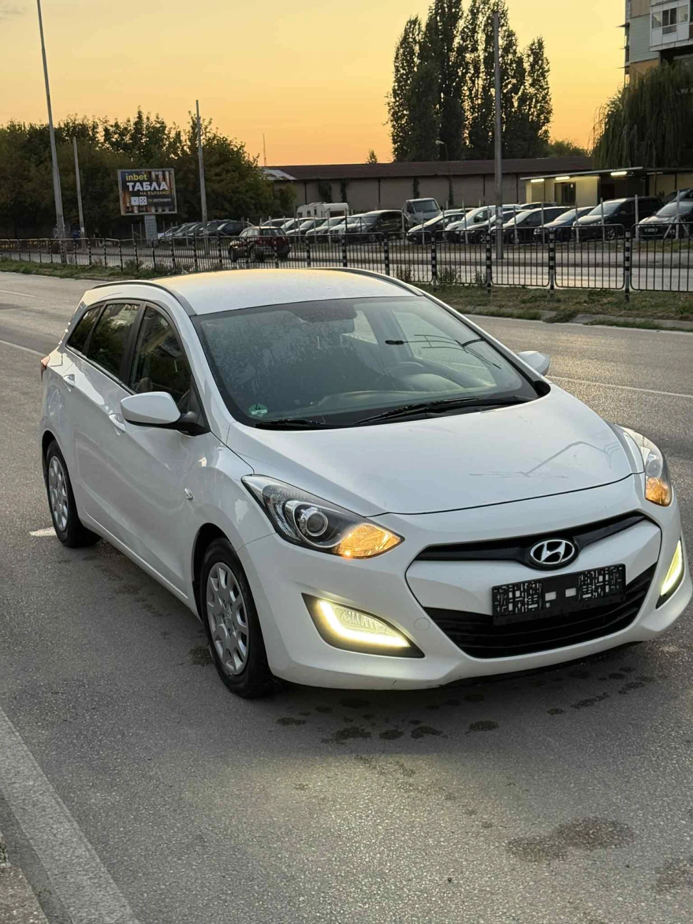 Hyundai I30 1.4CRDI 90кс / подгреви / bluetooth - изображение 2