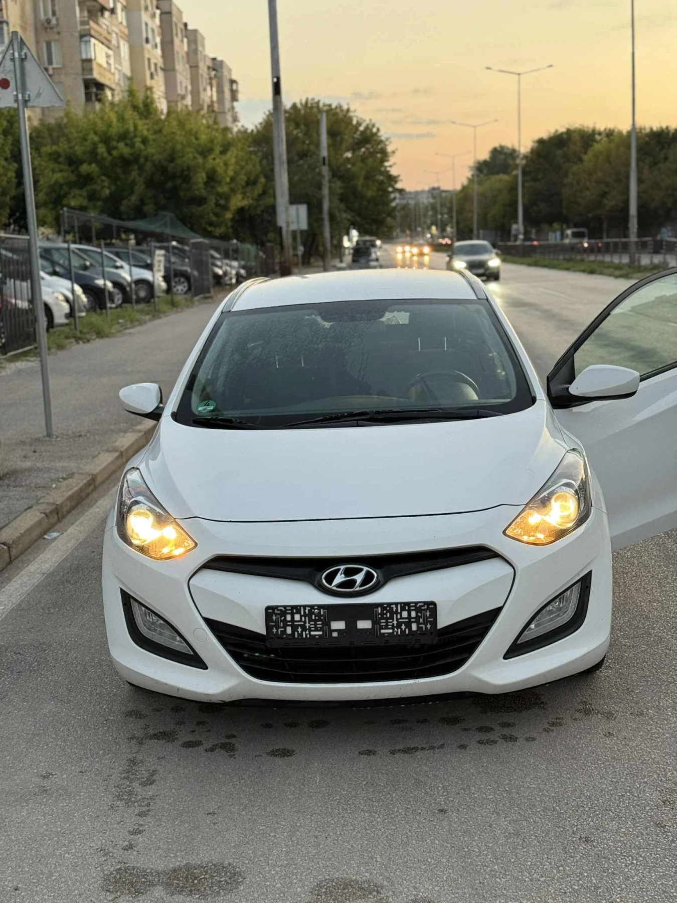 Hyundai I30 1.4CRDI 90кс / подгреви / bluetooth - изображение 4
