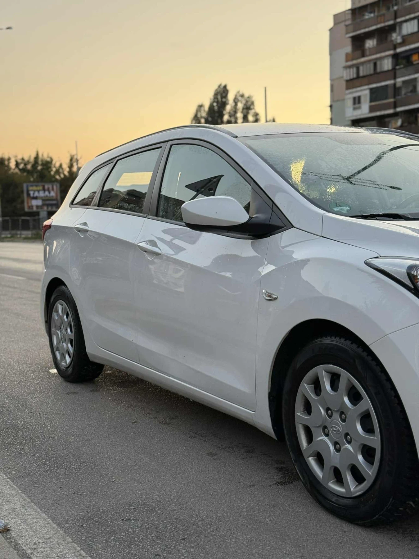 Hyundai I30 1.4CRDI 90кс / подгреви / bluetooth - изображение 5