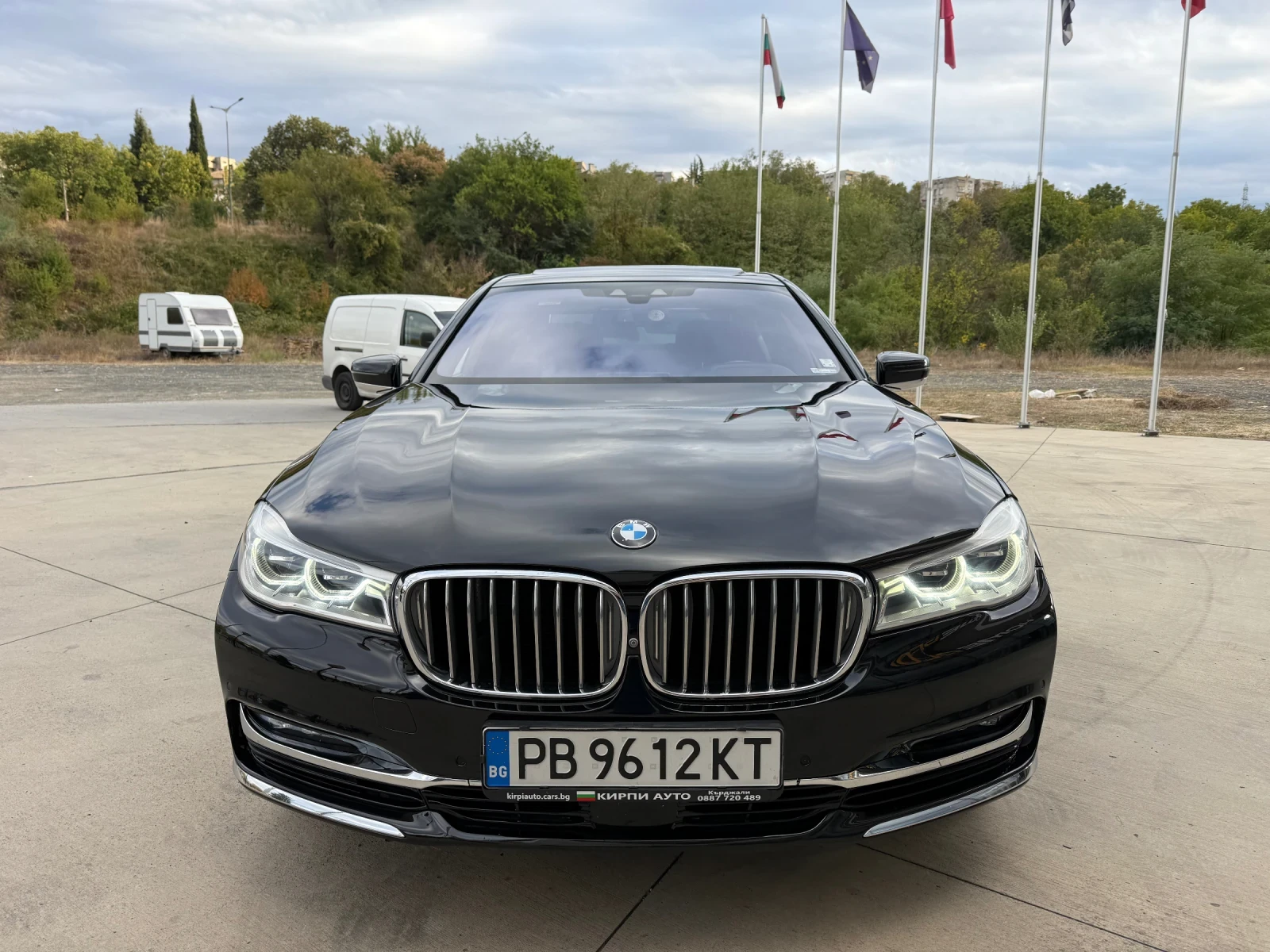 BMW 730 Всички Екстри/Реални Километри/Без Аналог - изображение 2