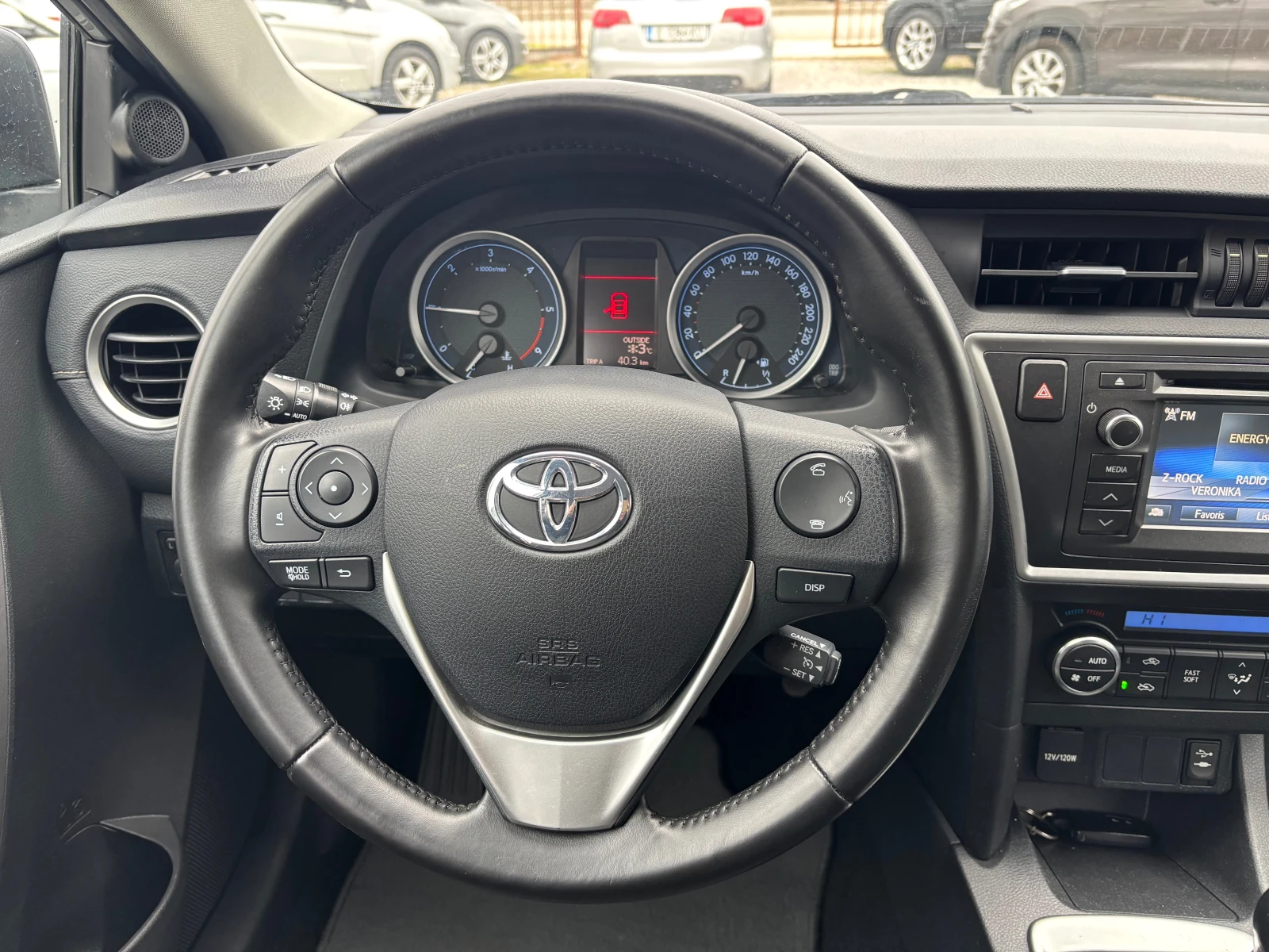 Toyota Auris 1.4d-90k.s-FULLL* * *  | Mobile.bg � ����������� 9