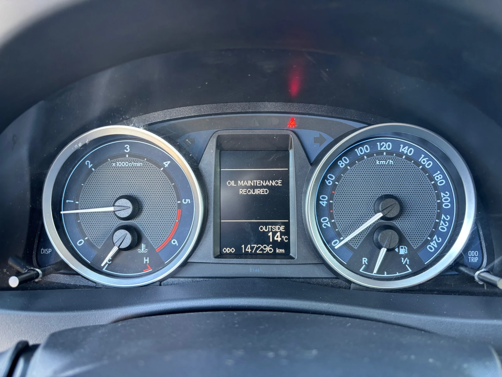 Toyota Auris 1.4d-90k.s-FULLL* * *  | Mobile.bg � ����������� 12