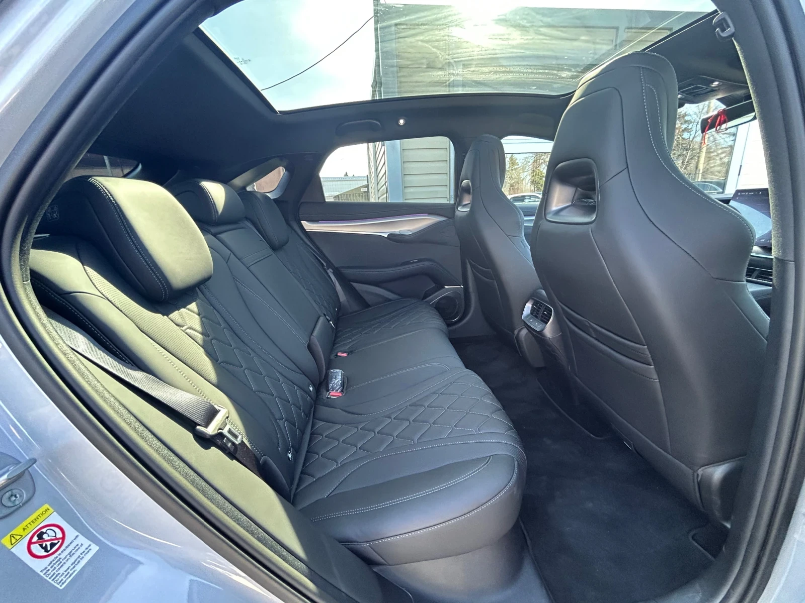 BYD Sealion 7 82.5KW* COMFORT* НАЛИЧНА* ГАРАНЦИЯ, снимка 13 - Автомобили и джипове - 53774218