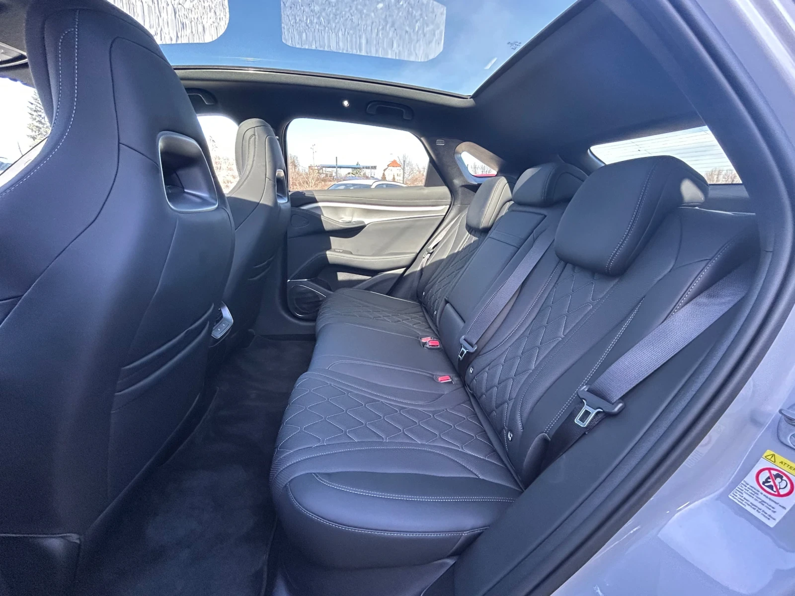 BYD Sealion 7 82.5KW* COMFORT* НАЛИЧНА* ГАРАНЦИЯ, снимка 14 - Автомобили и джипове - 53774218