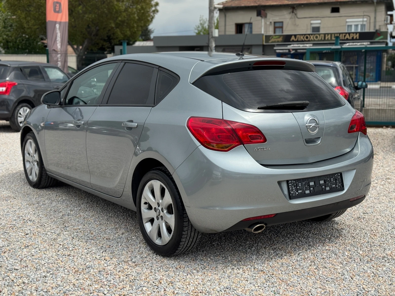 Opel Astra БЕНЗИН* 1.4* 120hp* , снимка 3 - Автомобили и джипове - 54392475