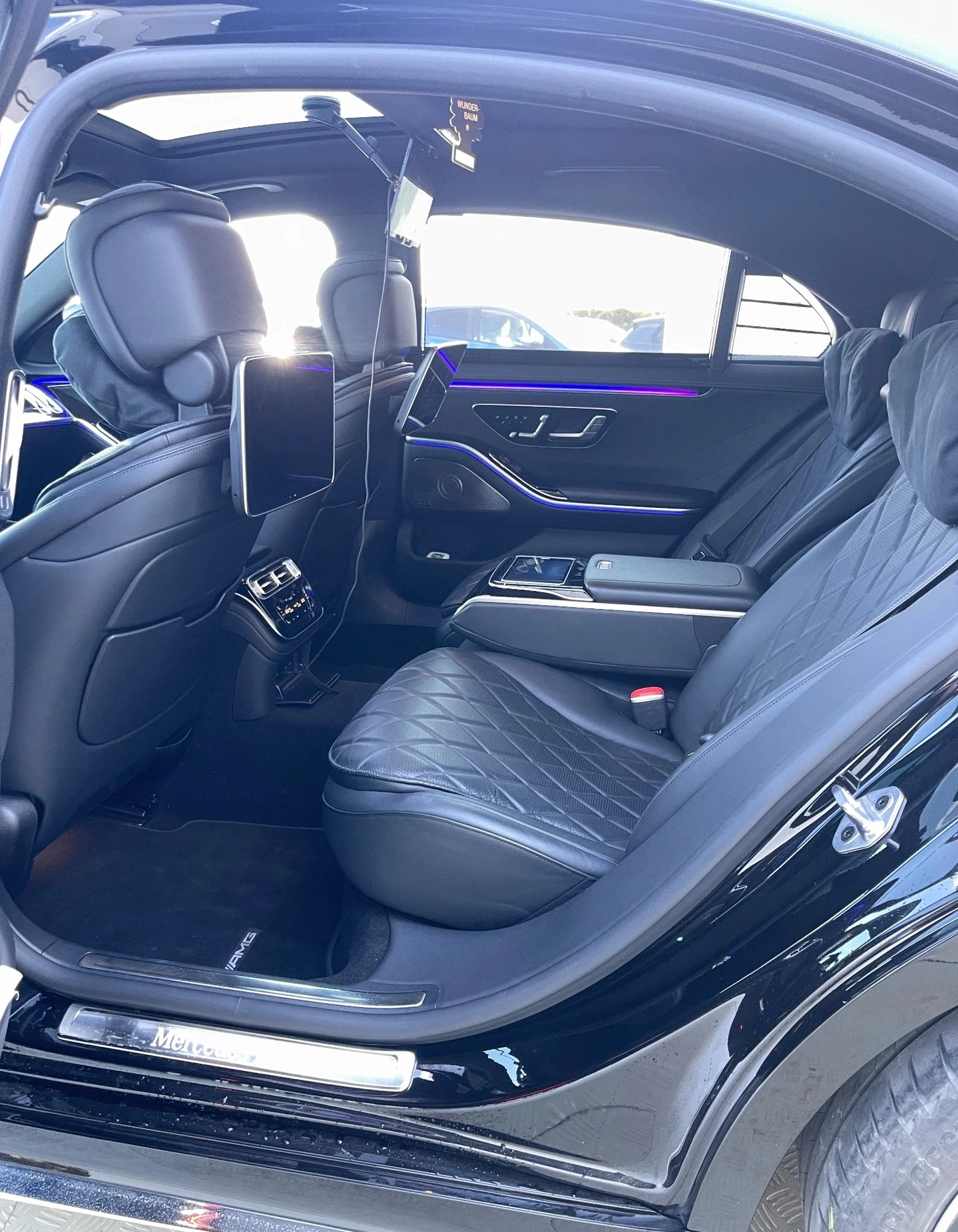 Mercedes-Benz S 350 d 4MATIC AMG-Line Sedan, снимка 7 - Автомобили и джипове - 54701344