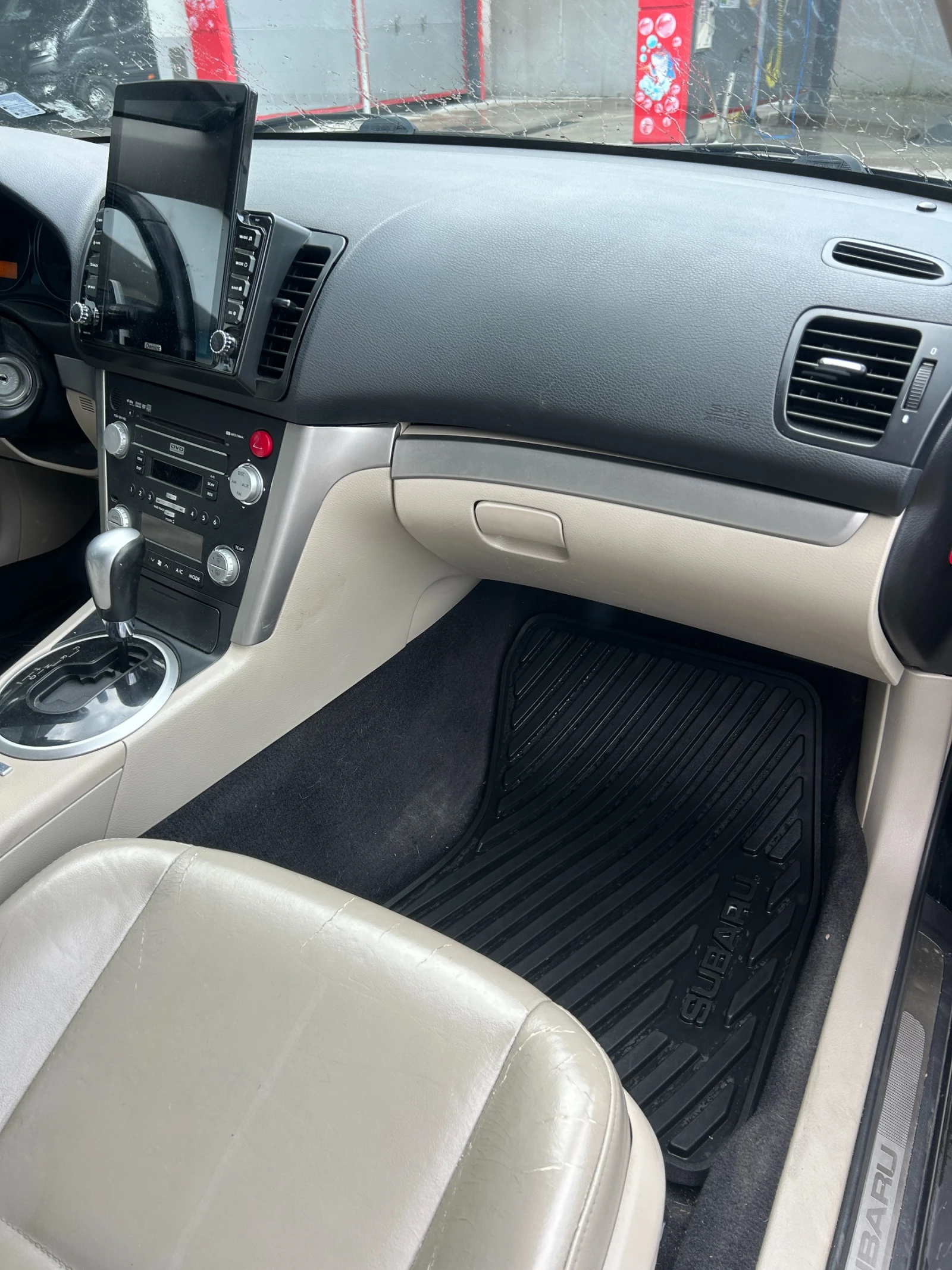 Subaru Outback 3.0R, снимка 10 - Автомобили и джипове - 54722325