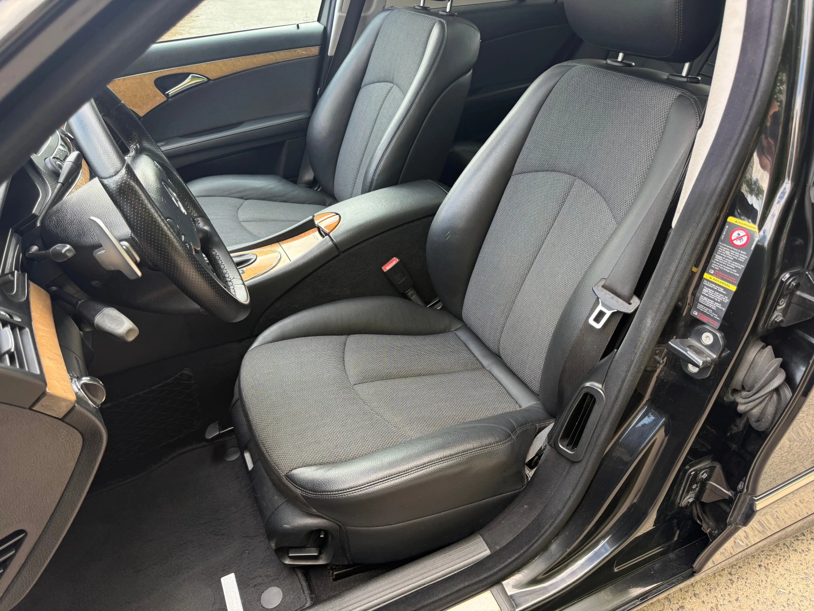 Mercedes-Benz E 300 CDI Bluetec Avantgarde Facelift, снимка 10 - Автомобили и джипове - 54753288