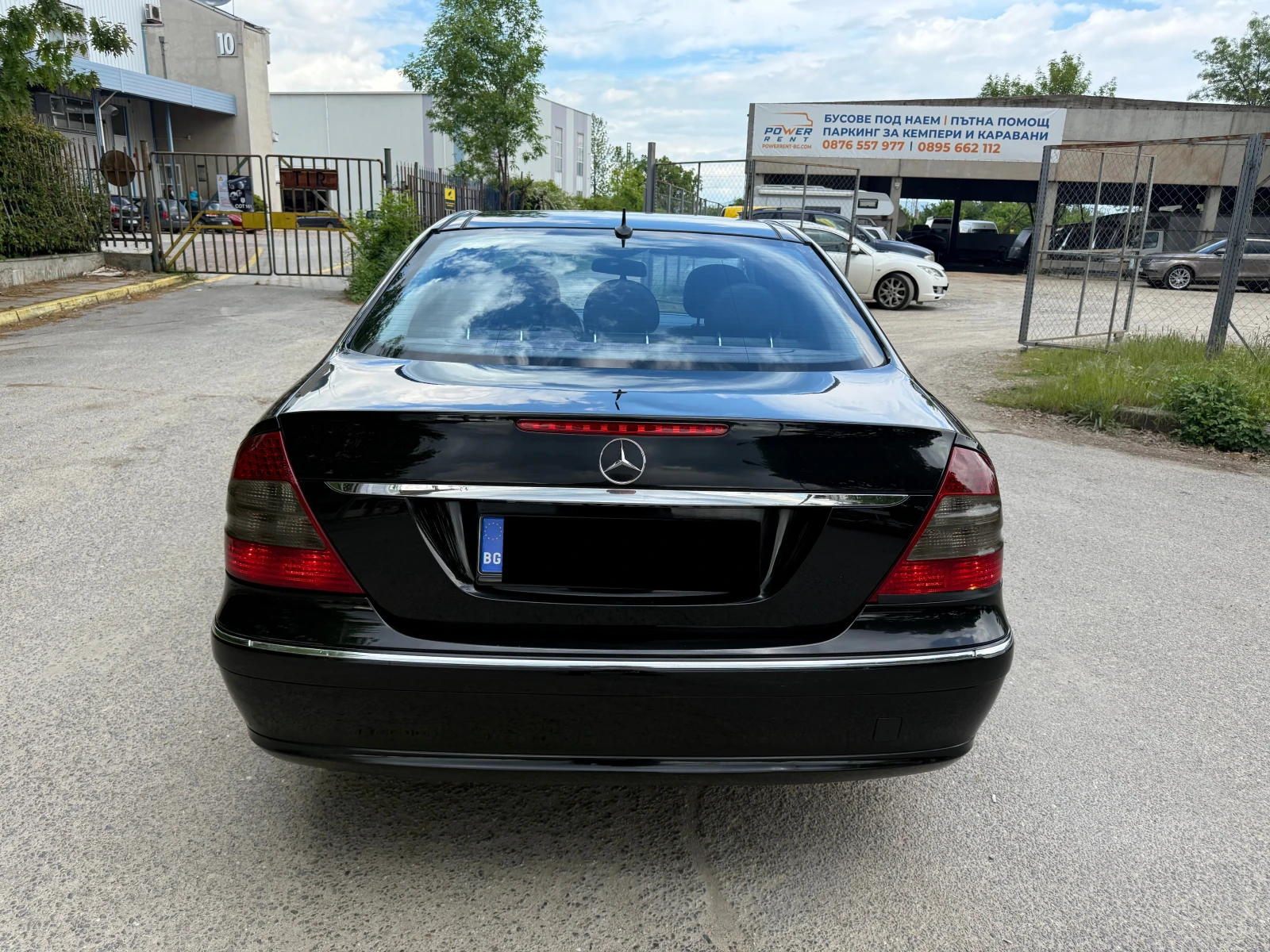 Mercedes-Benz E 300 CDI Bluetec Avantgarde Facelift, снимка 8 - Автомобили и джипове - 54753288