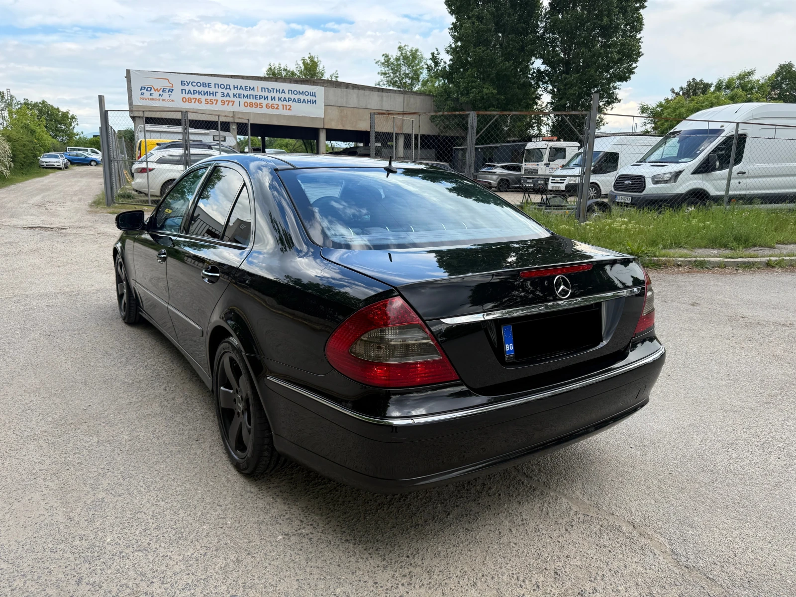 Mercedes-Benz E 300 CDI Bluetec Avantgarde Facelift, снимка 6 - Автомобили и джипове - 54753288