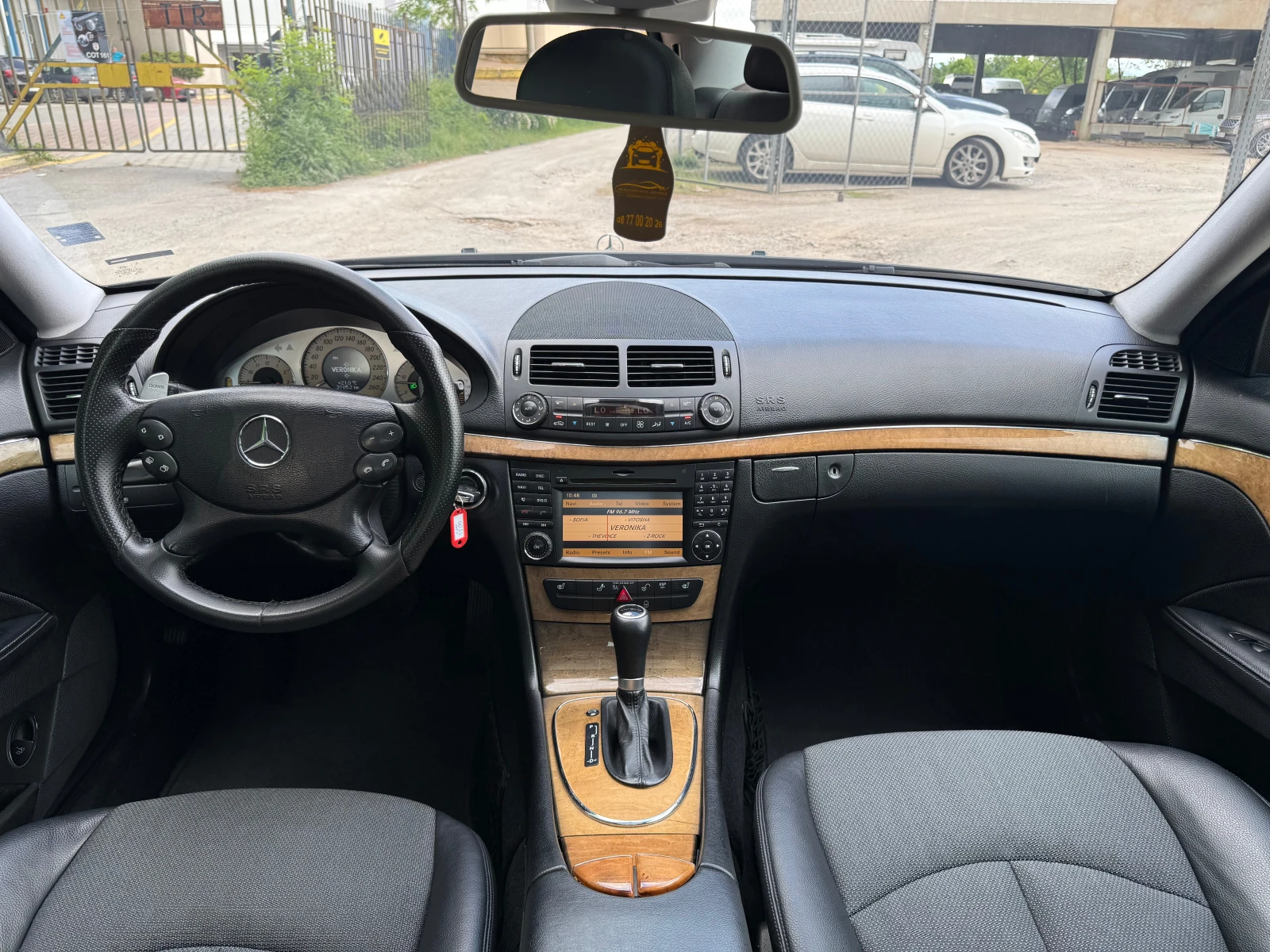 Mercedes-Benz E 300 CDI Bluetec Avantgarde Facelift, снимка 11 - Автомобили и джипове - 54753288