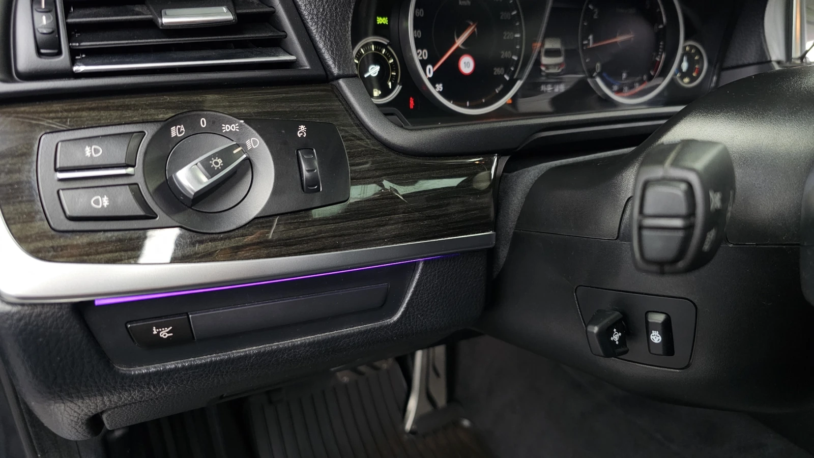 BMW 528  I  Luxury Plus , снимка 8 - Автомобили и джипове - 55405597