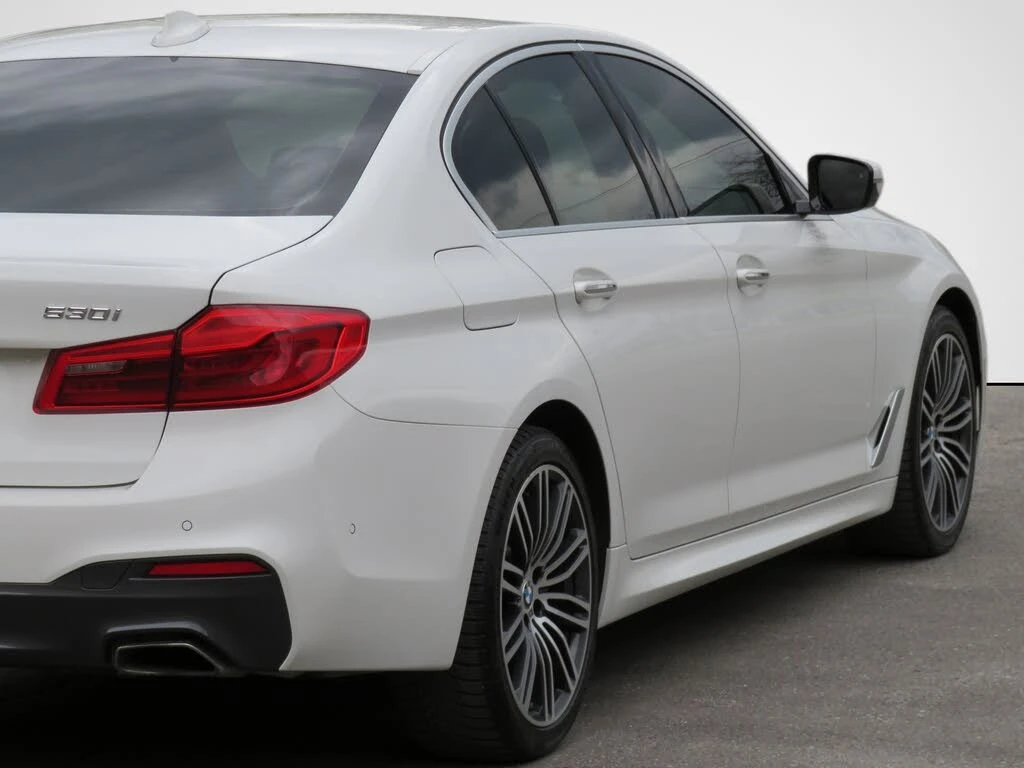 BMW 530 i* xDrive* АвтоКредит* (ЦЕНА ДО БГ), снимка 5 - Автомобили и джипове - 55578087