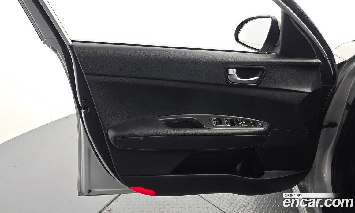 Kia K5 2.0 LPI Rental Car Luxury, снимка 14 - Автомобили и джипове - 55669088