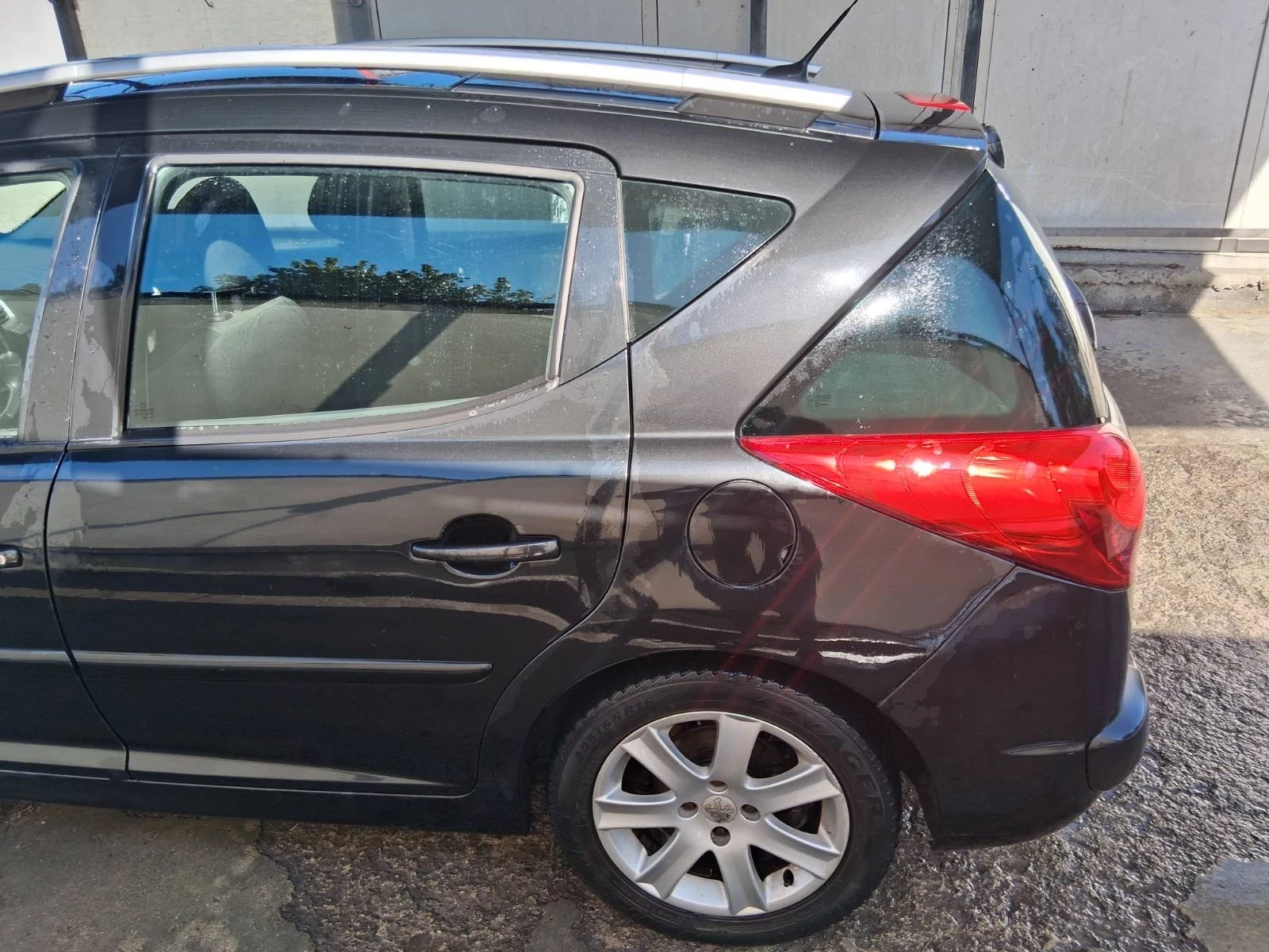 Peugeot 207, снимка 2 - Автомобили и джипове - 55670372