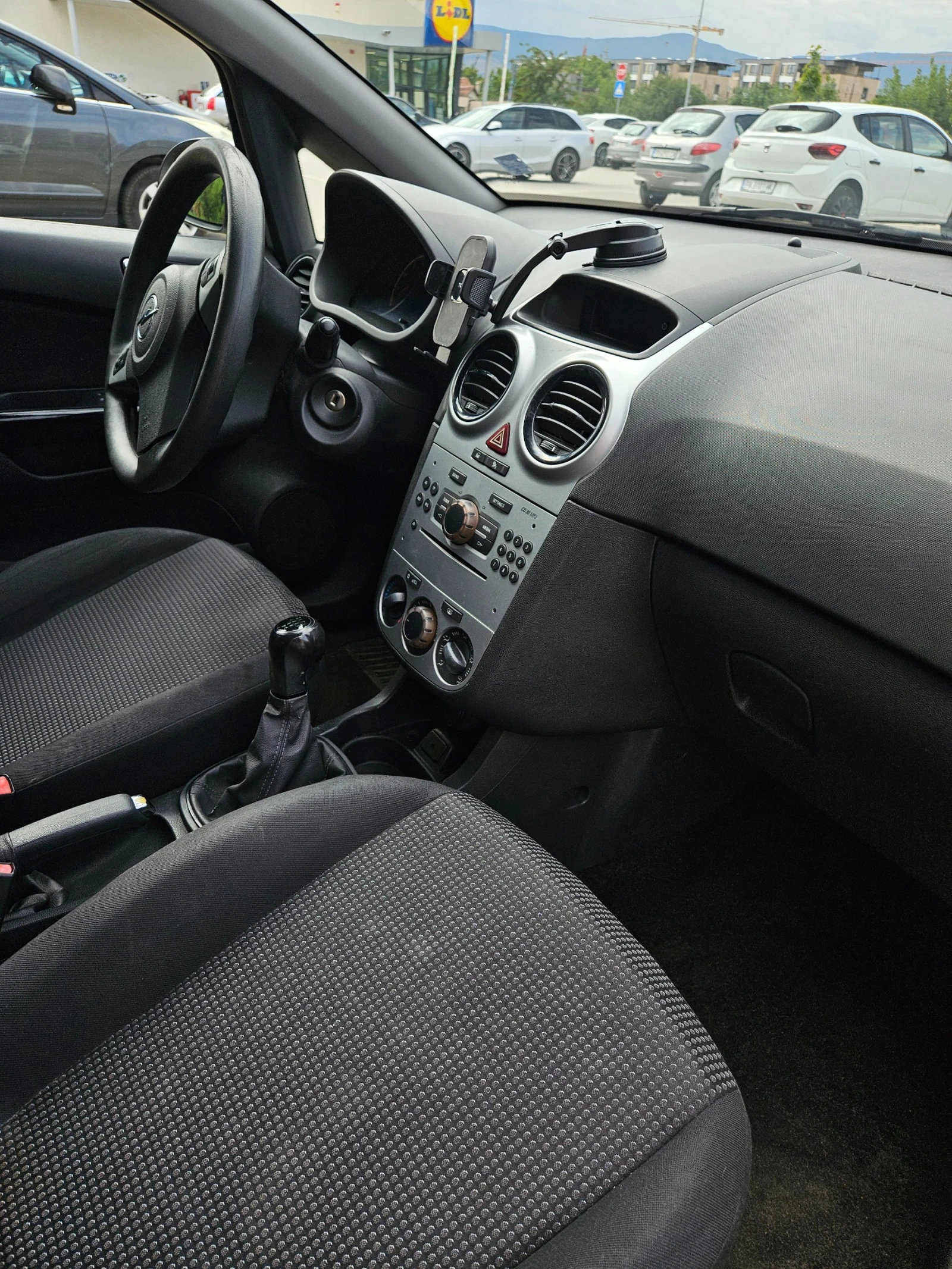 Opel Corsa, снимка 10 - Автомобили и джипове - 56239322