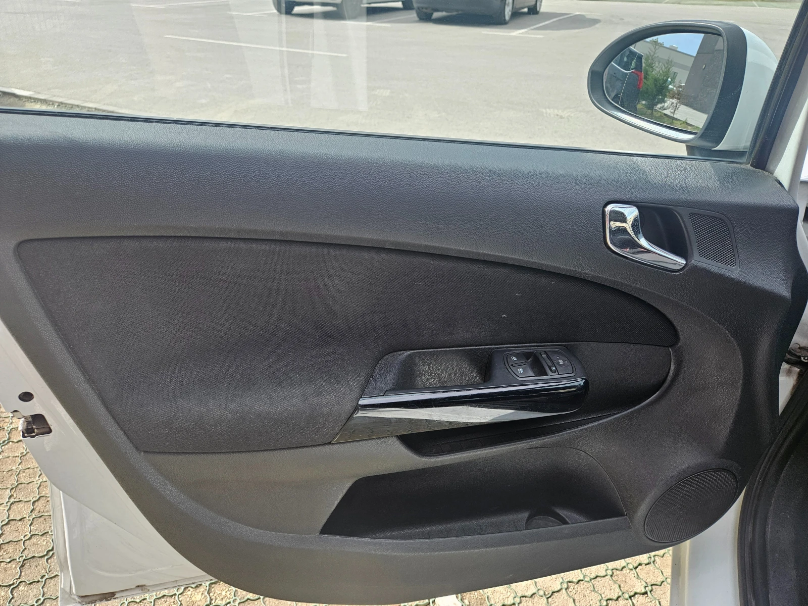 Opel Corsa, снимка 13 - Автомобили и джипове - 56239322