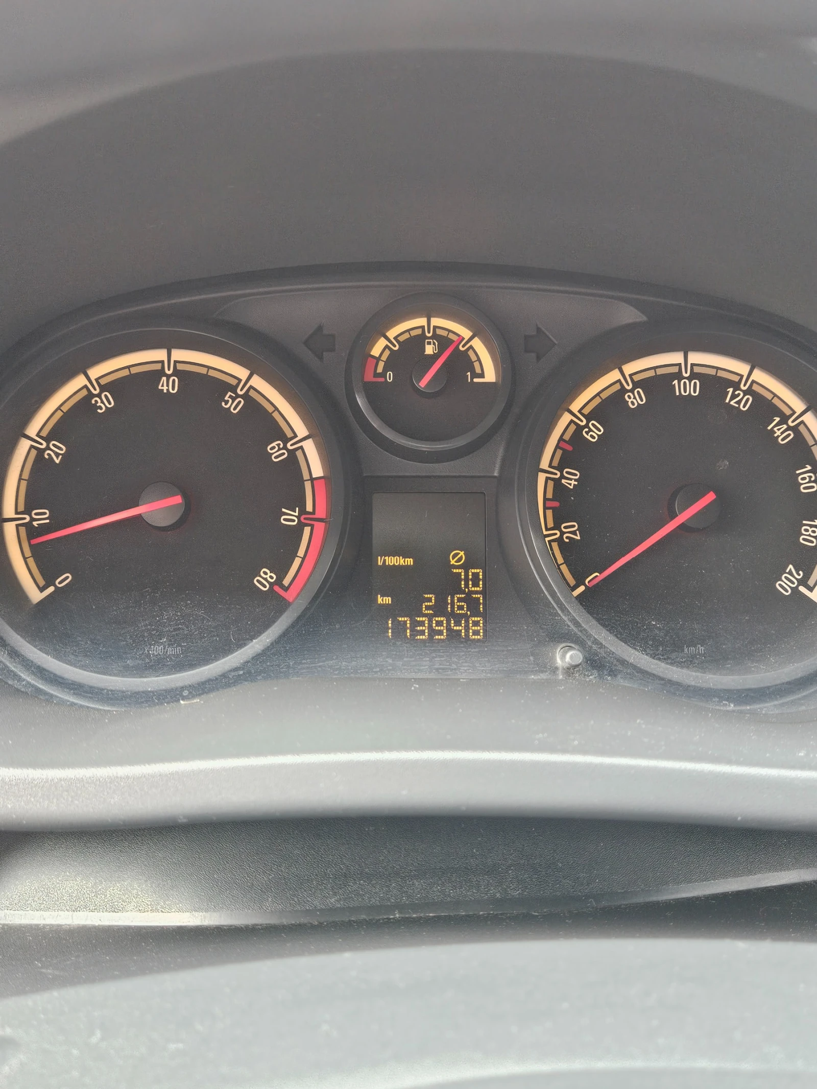 Opel Corsa, снимка 11 - Автомобили и джипове - 56239322