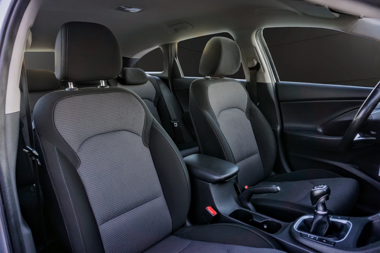 Hyundai I30 1.6 CRDI COMFORT | Mobile.bg � ����������� 13