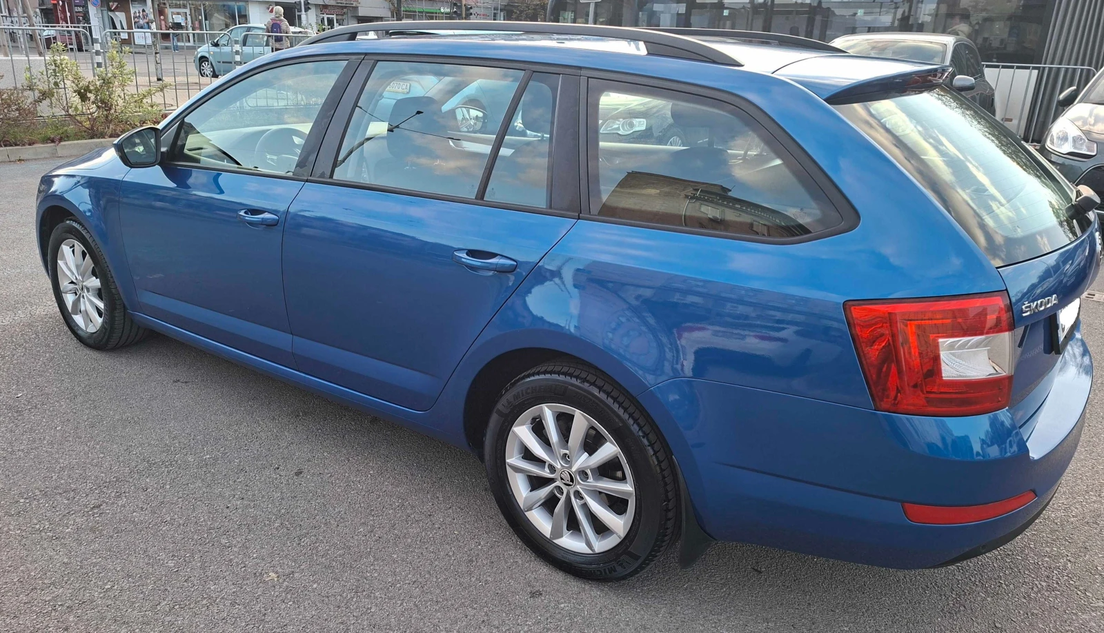 Skoda Octavia, снимка 2 - Автомобили и джипове - 56652960