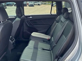 VW Tiguan * Comfortline R Line Black Edition * CARFAX * БЕЗ , снимка 11