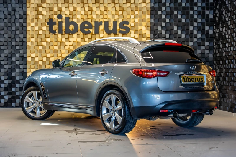 Infiniti QX70 S 3.7, снимка 2 - Автомобили и джипове - 52412012