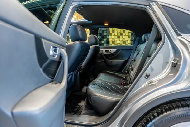Infiniti QX70 S 3.7, снимка 13 - Автомобили и джипове - 52412012