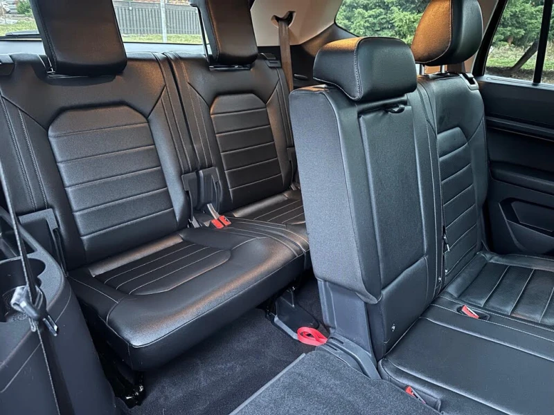 VW Atlas 3.6 Highline * CARFAX* * АвтоКредит* (ЦЕНА ДО БГ), снимка 11 - Автомобили и джипове - 52586944