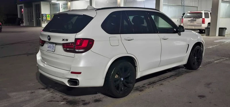 BMW X5 35i xDrive* M-PACK* DIGITAL* AMBIENT* H&K* PANO* , снимка 3 - Автомобили и джипове - 52847648