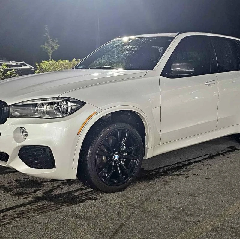 BMW X5 35i xDrive* M-PACK* DIGITAL* AMBIENT* H&K* PANO* , снимка 2 - Автомобили и джипове - 52847648