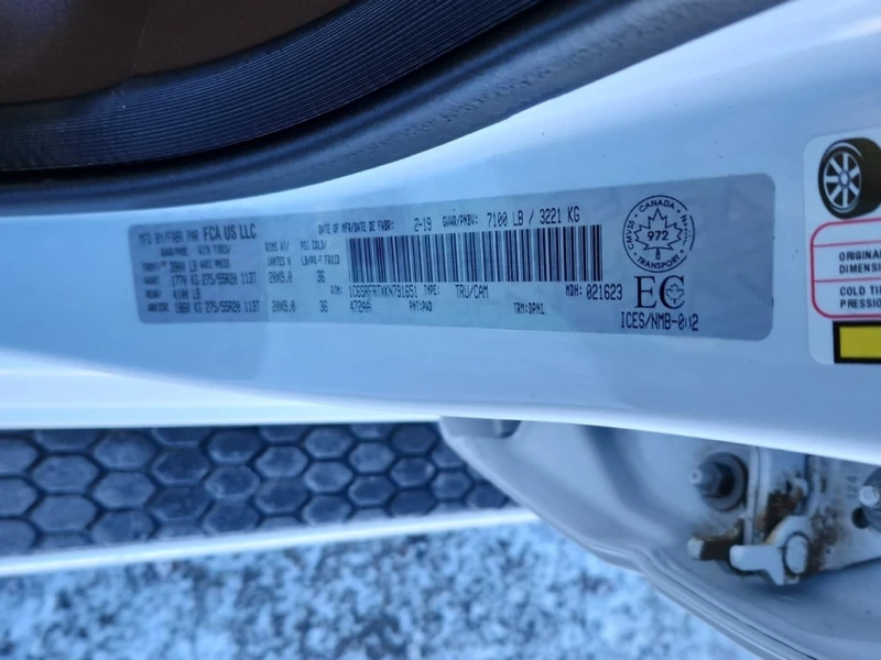 Dodge RAM 1500 * LARAMIE* CARFAX * ФИНАНСИРАНЕ , снимка 7 - Автомобили и джипове - 53322706