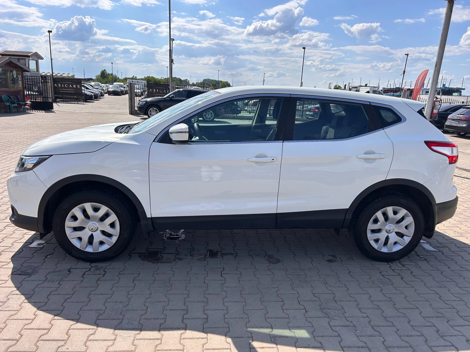 Nissan Qashqai 1.5DCI EURO 6 - изображение 9
